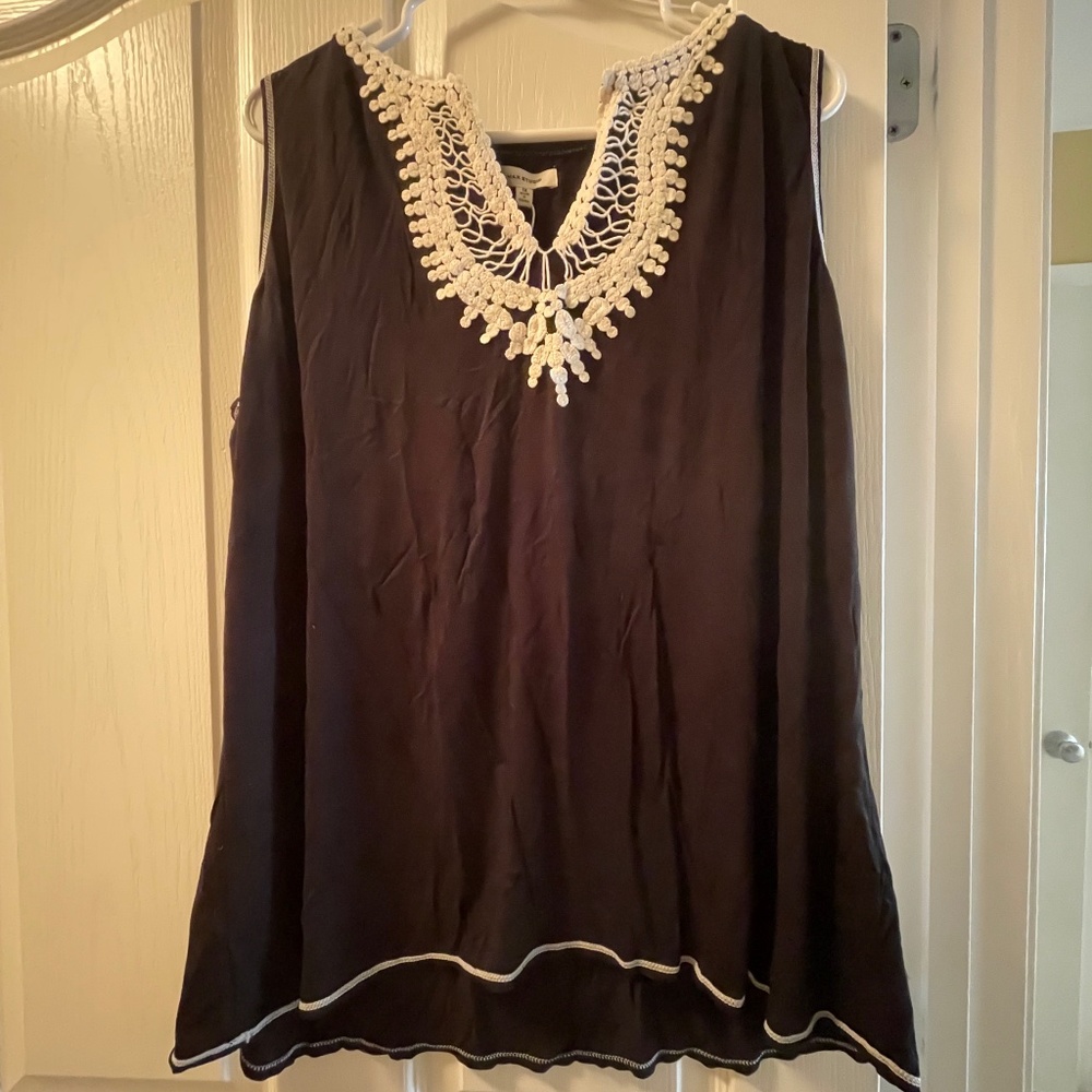 New with tags max studio tank black and cream 1x